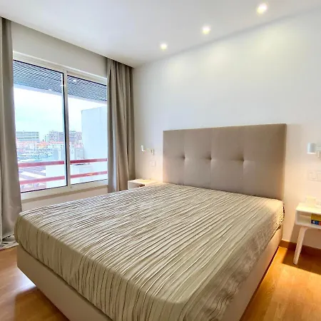Out Luxury Marina - 2 Bedrooms Sea View *