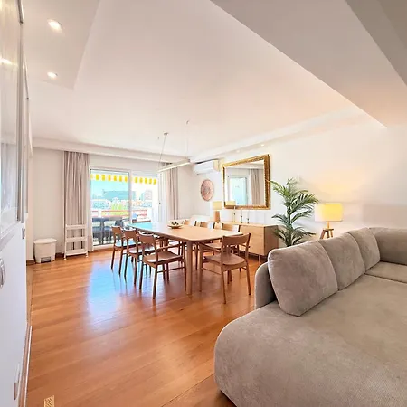 Out Luxury Marina - 2 Bedrooms Sea View 公寓 *