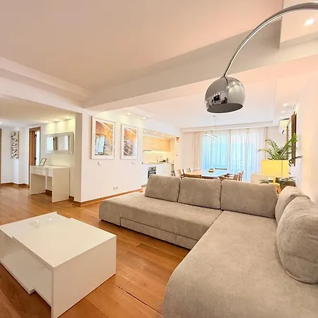 Out Luxury Marina - 2 Bedrooms Sea View 维拉摩拉