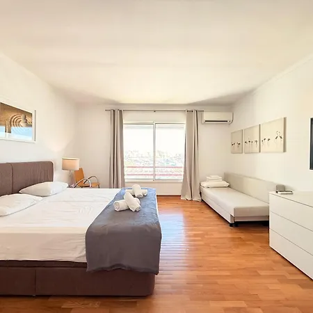 Out Luxury Marina - 2 Bedrooms Sea View *