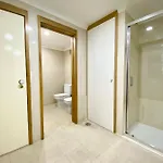 Out Luxury Marina - 2 Bedrooms Sea View شقة