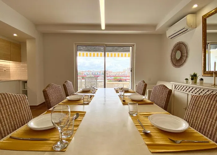 Apartment Out Luxury Marina - 2 Bedrooms Sea View