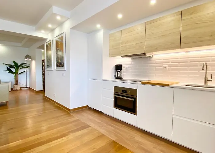 Out Luxury Marina - 2 Bedrooms Sea View