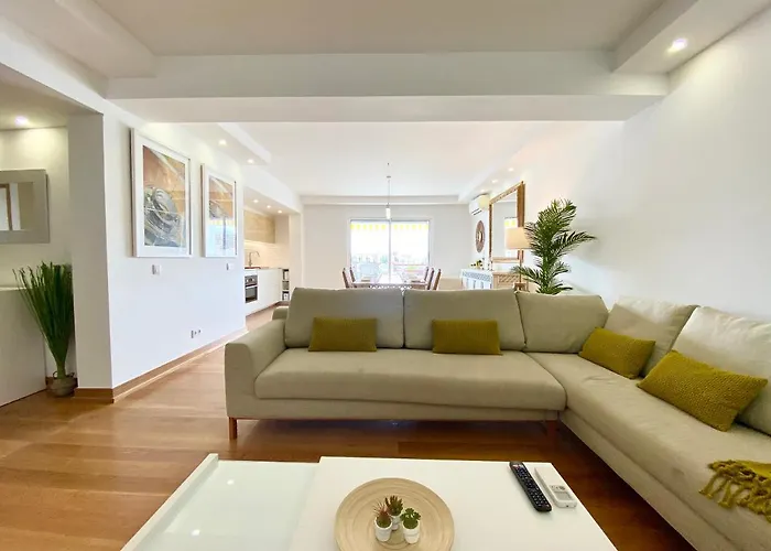 Apartment Out Luxury Marina - 2 Bedrooms Sea View *