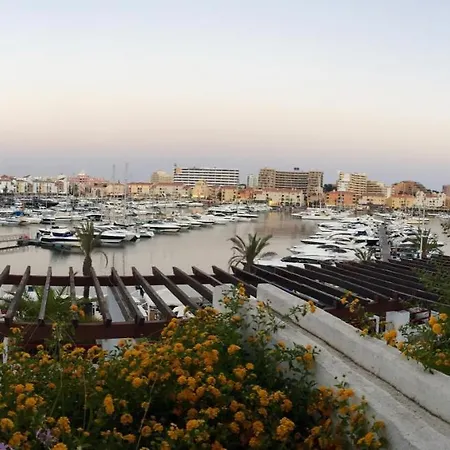 Out Luxury Marina - 2 Bedrooms Sea View Apartment